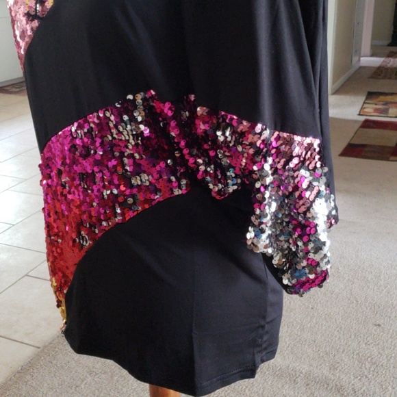 Top - Picture 3 of 4